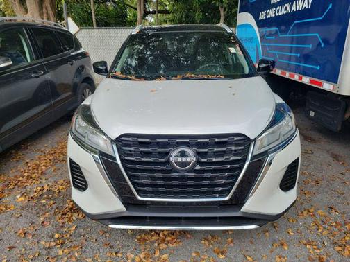 2022 Nissan Kicks SV