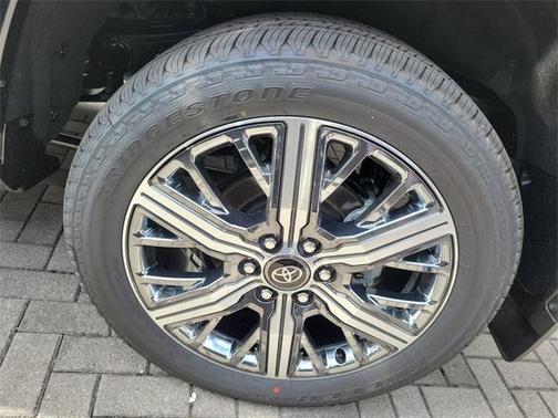 2025 Toyota Sequoia Base