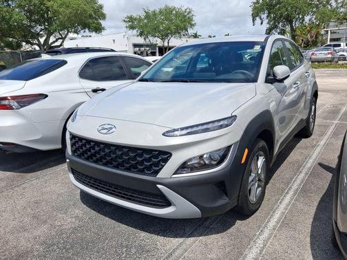 2023 Hyundai KONA SE