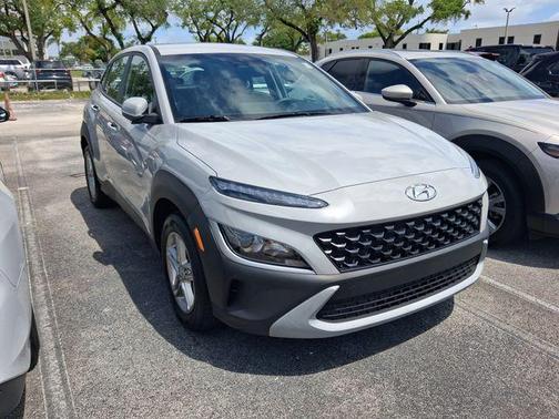 2023 Hyundai KONA SE