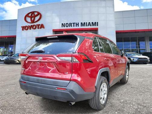 2019 Toyota RAV4 LE