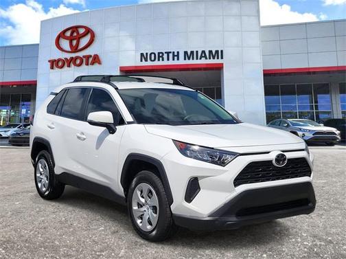 2020 Toyota RAV4 LE