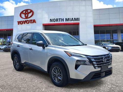 Brilliant Silver Metallic 2024 Nissan Rogue S