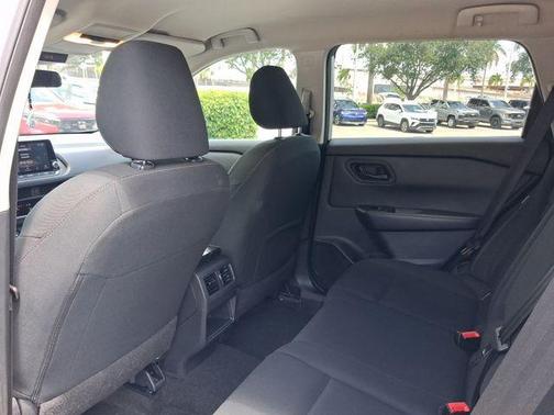 Brilliant Silver Metallic 2024 Nissan Rogue S