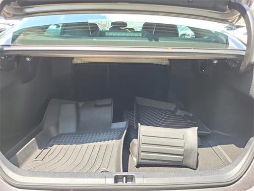 2021 Toyota Camry Hybrid XLE