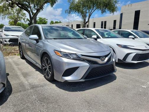 2019 Toyota Camry SE