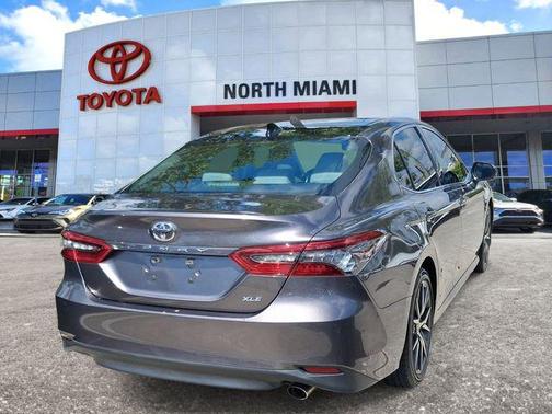 Predawn Gray Mica 2022 Toyota Camry XLE