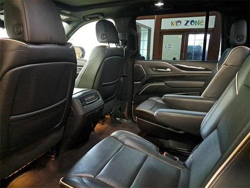 2023 Cadillac Escalade ESV Sport