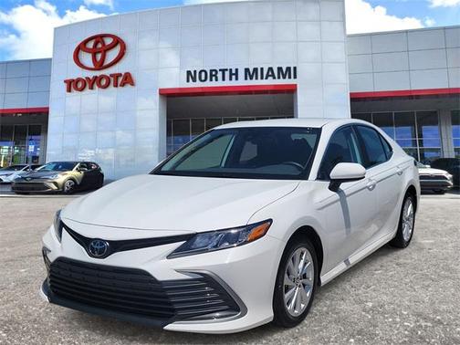 2024 Toyota Camry LE