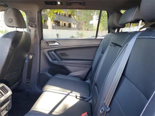 2021 Volkswagen Tiguan 2.0T SE R-Line Black