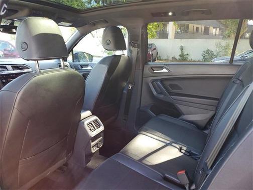 2021 Volkswagen Tiguan 2.0T SE R-Line Black
