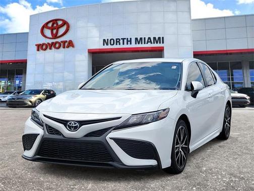 2023 Toyota Camry SE