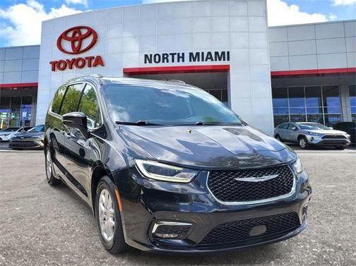 2021 Chrysler Pacifica Touring L