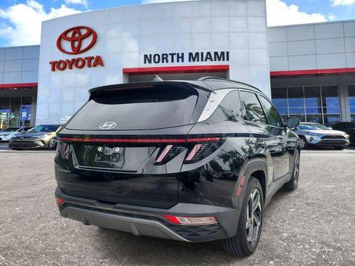 Phantom Black 2022 Hyundai TUCSON Limited
