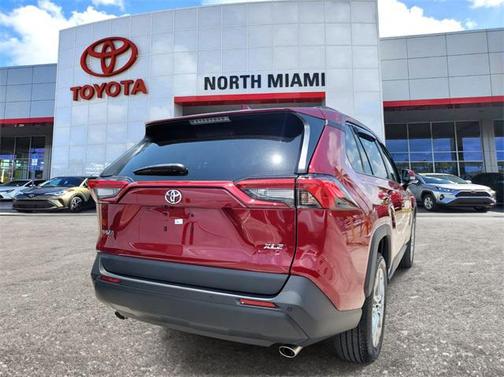 2023 Toyota RAV4 XLE Premium