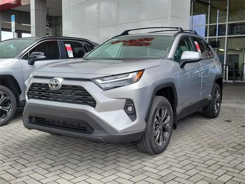 2025 Toyota RAV4 Hybrid XLE Premium
