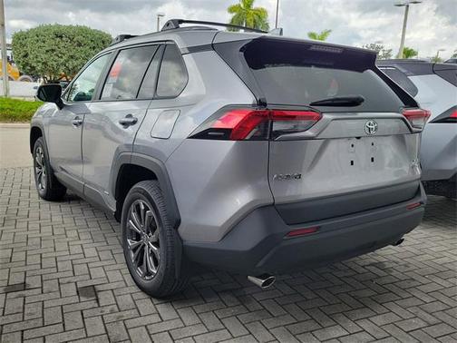 2025 Toyota RAV4 Hybrid XLE Premium