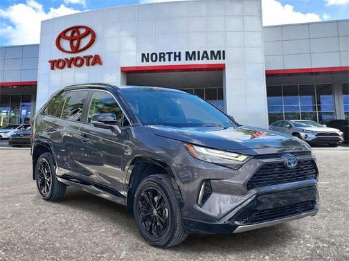 2024 Toyota RAV4 Hybrid SE