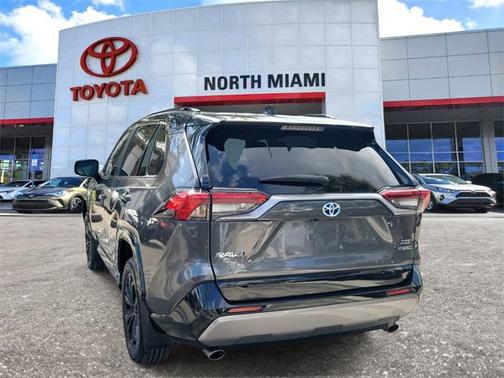 2024 Toyota RAV4 Hybrid SE