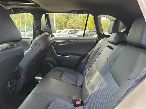 2024 Toyota RAV4 Hybrid SE