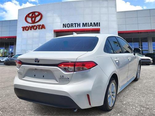 2024 Toyota Corolla Hybrid LE