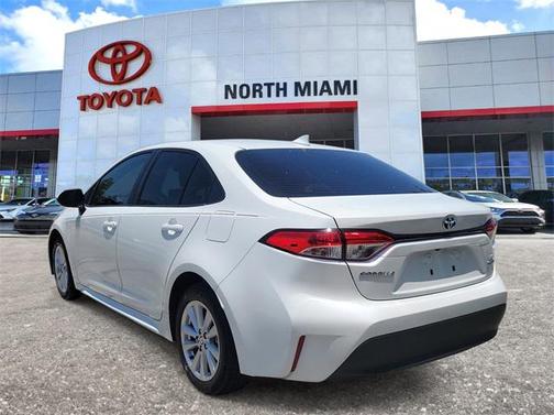 2024 Toyota Corolla Hybrid LE