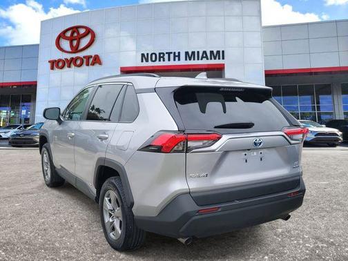 2024 Toyota RAV4 Hybrid LE