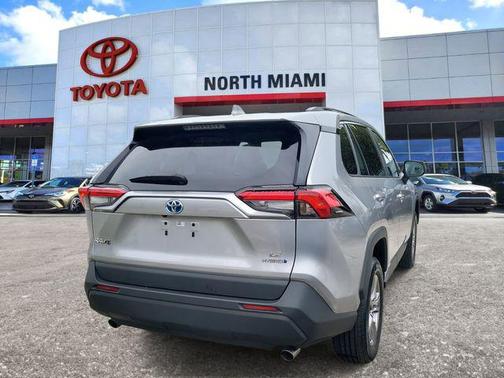 2024 Toyota RAV4 Hybrid LE