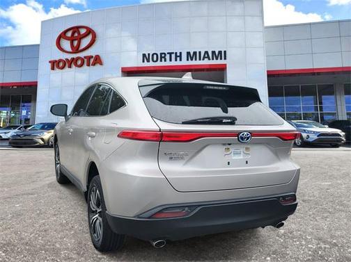 2023 Toyota Venza LE