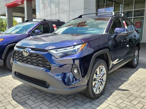2025 Toyota RAV4 XLE Premium