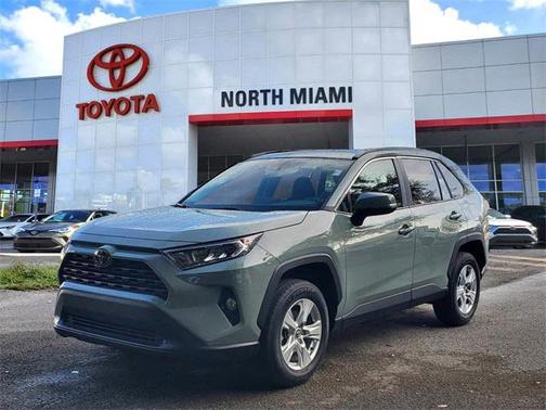 2021 Toyota RAV4 XLE