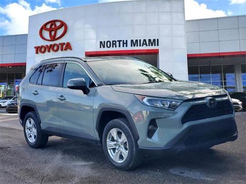 2021 Toyota RAV4 XLE