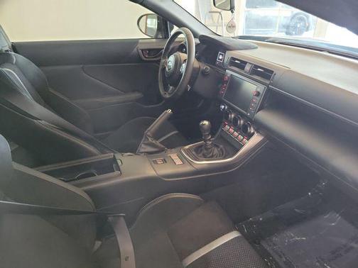 2025 Toyota GR86 Premium