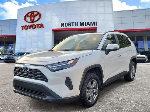 2024 Toyota RAV4 Hybrid XLE