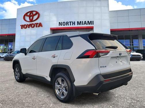 2024 Toyota RAV4 Hybrid XLE