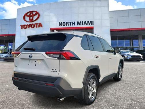 2024 Toyota RAV4 Hybrid XLE