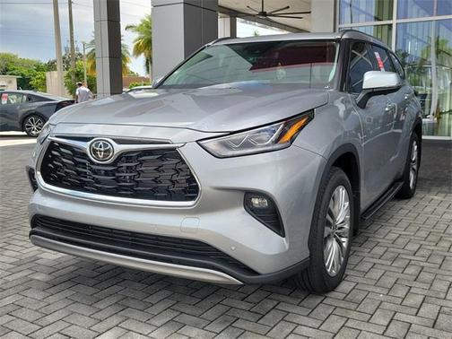 2025 Toyota Highlander Platinum