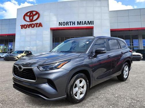2023 Toyota Highlander LE