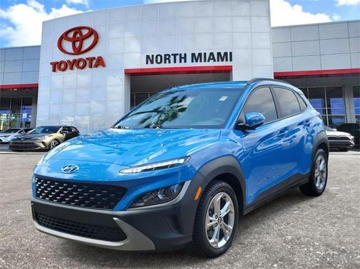 2022 Hyundai KONA SEL
