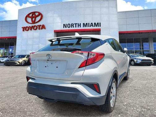 2021 Toyota C-HR LE
