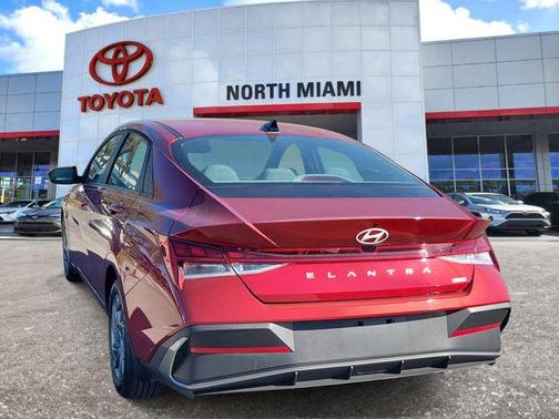 2025 Hyundai ELANTRA HEV Blue