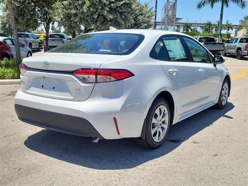 2025 Toyota Corolla LE