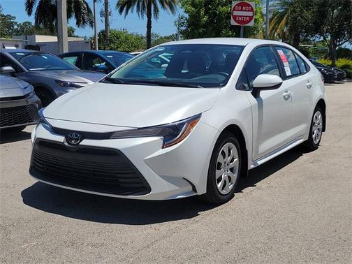 2025 Toyota Corolla LE