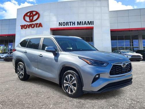 2023 Toyota Highlander XLE