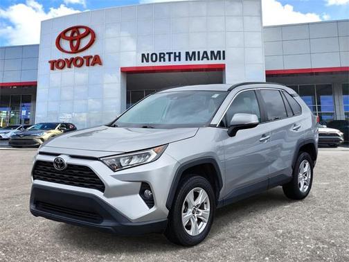 2021 Toyota RAV4 XLE