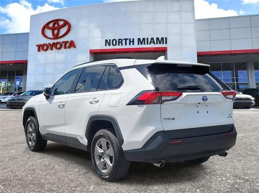 2023 Toyota RAV4 Hybrid LE