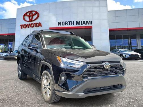 2025 Toyota RAV4 XLE Premium