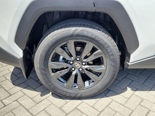 Wind Chill Pearl 2026 Toyota RAV4 XLE Premium