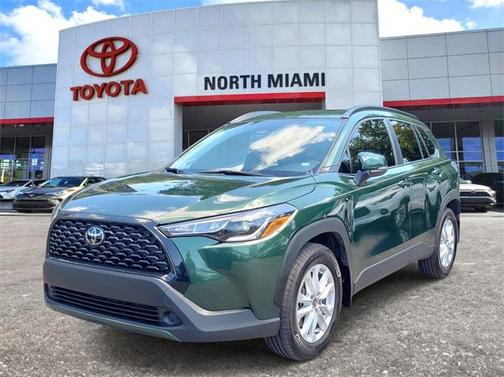 2024 Toyota Corolla Cross LE