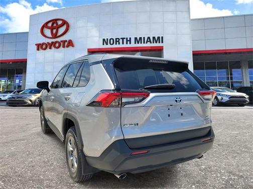 2024 Toyota RAV4 Hybrid XLE